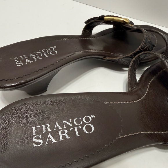 Franco Sarto Dark Brown Croc-Embossed Kitten Heel Buckle Mule Sandals Sz 9.5 - Picture 5 of 9
